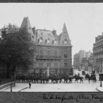 Photographie prise par Guy de Pourtalès depuis son appartement de la rue François-Ier, à Paris, vers 1912.
